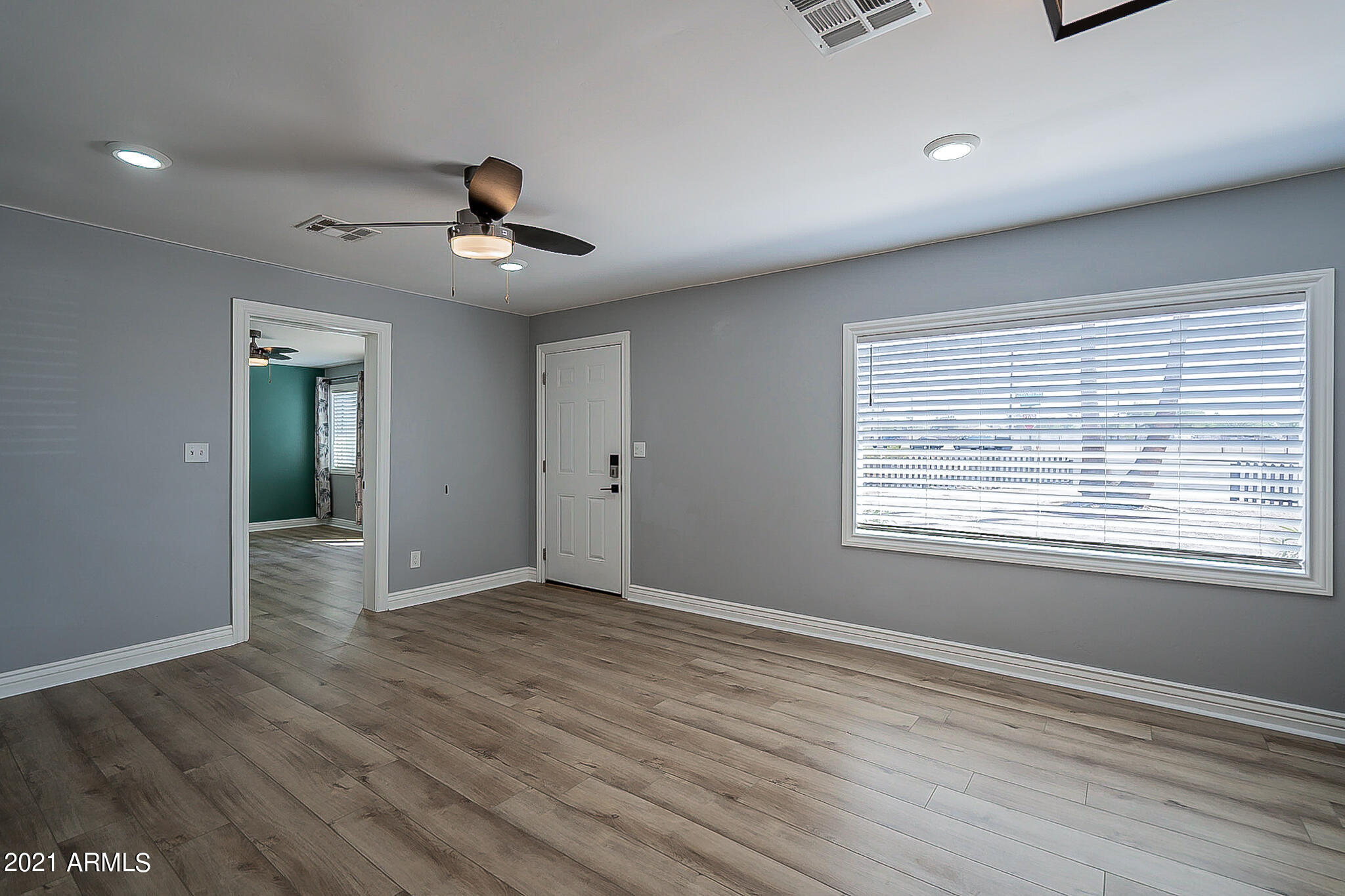 428 South Meridian Road Mesa, AZ 85208 - Photo 8 of 60 LIVING ROOM