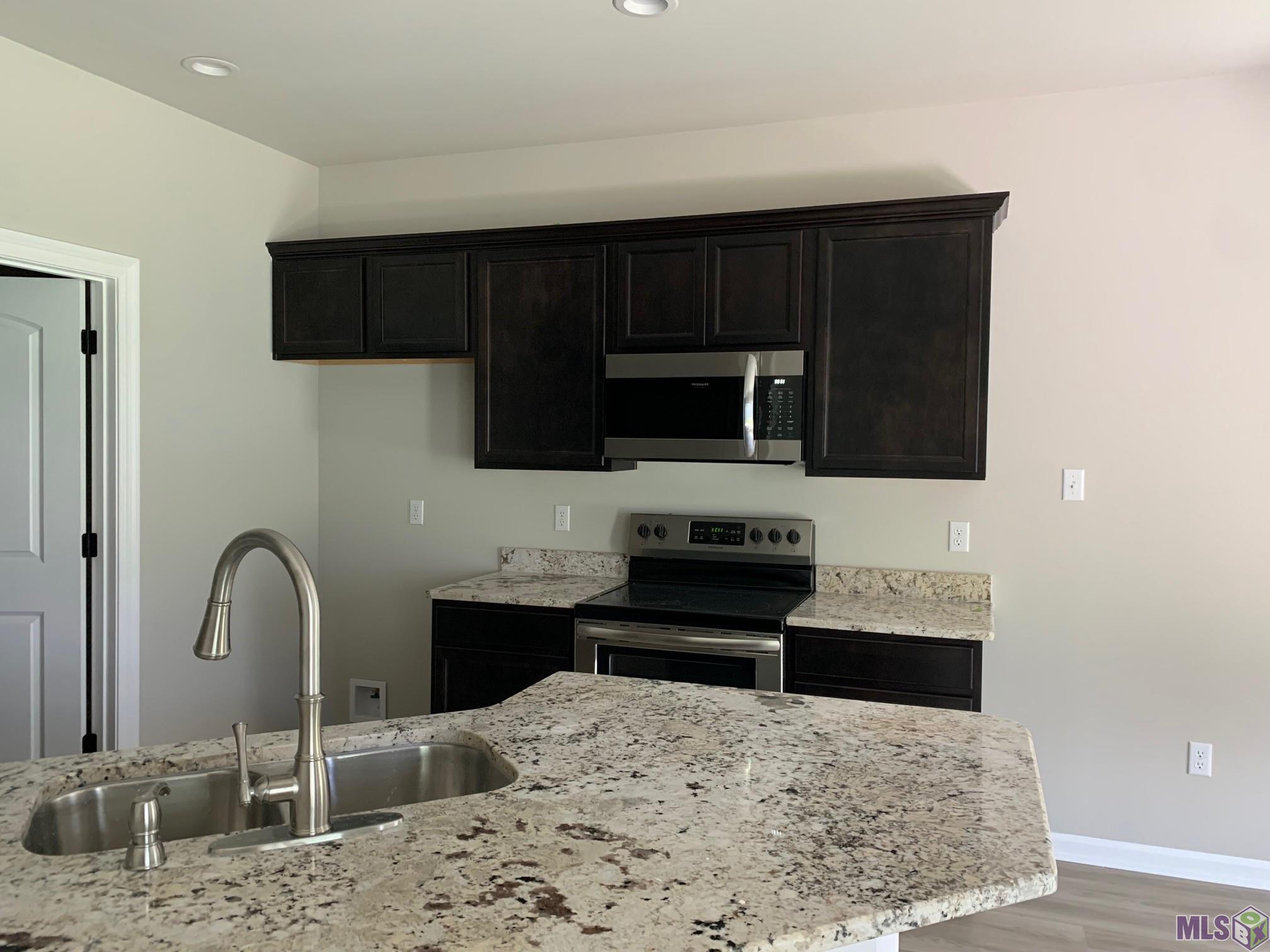 246 Shadow Pointe Road Thibodaux, LA 70301 - Photo 2 of 5 Gallery Image 2