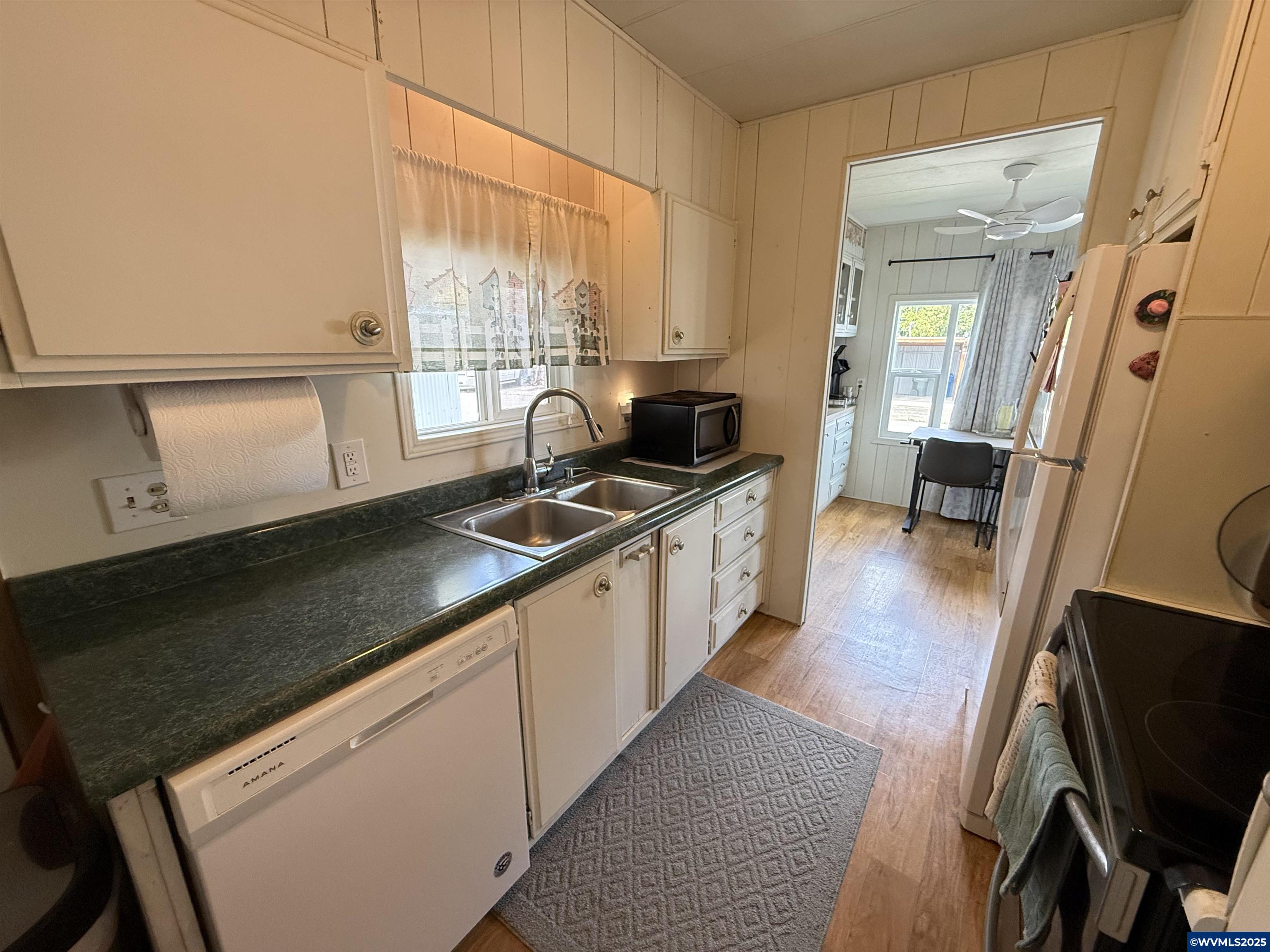 5355 River ( Road, Unit 92 Keizer, OR 97303 - Photo 11 of 31