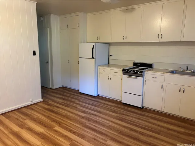 $1,350 | 842 Lukepane Avenue, Unit 2, Honolulu, HI 96816