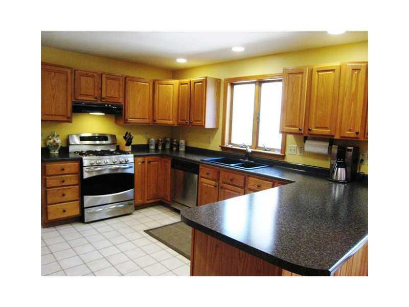 222 Pownal Road Freeport, ME 04032 - Photo 5 of 28 Kitchen.