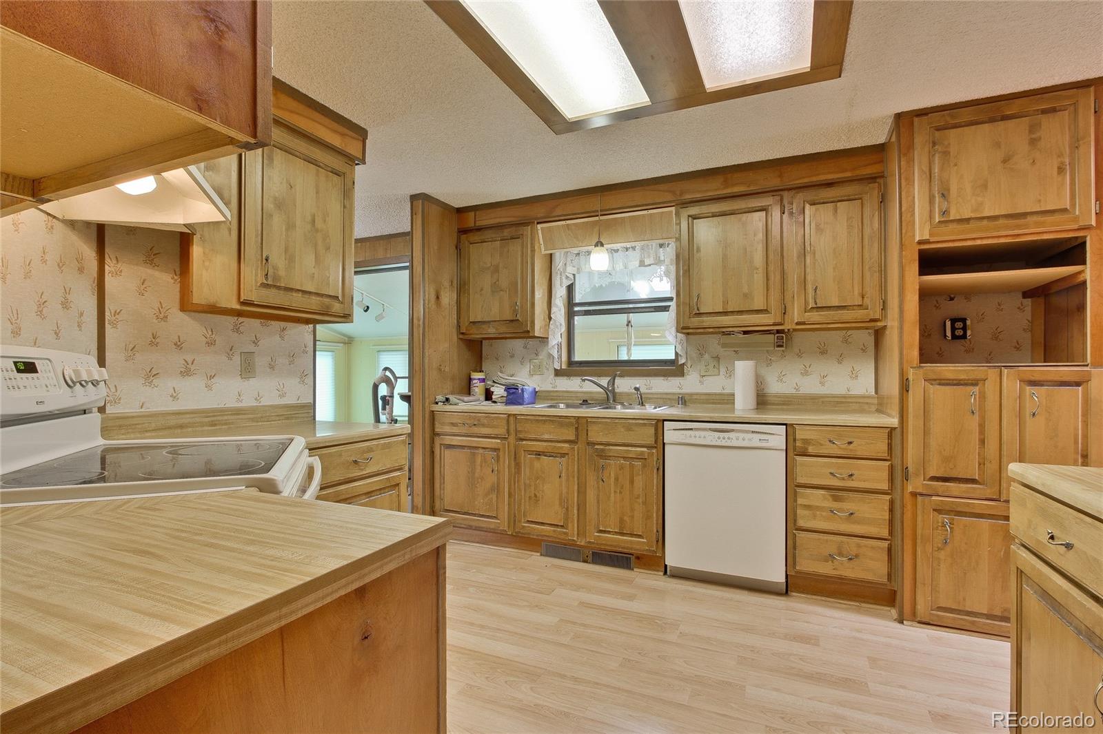 96 Taylor Road Lyons, CO 80540 - Photo 17 of 27 Gallery Image 17