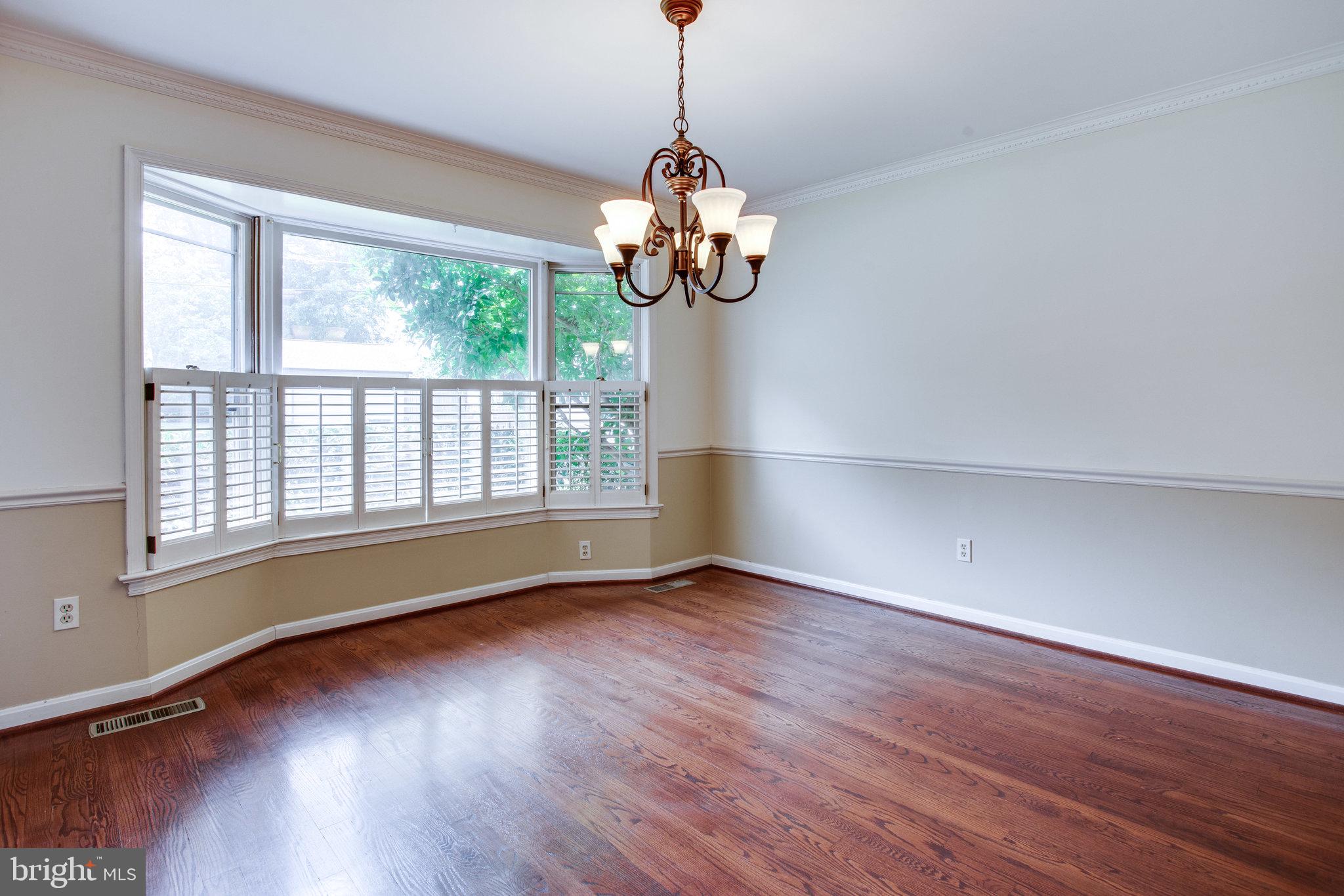 1211 Summit Road McLean, VA 22101 - Photo 19 of 50 Formal Dining Room with Chair Rail