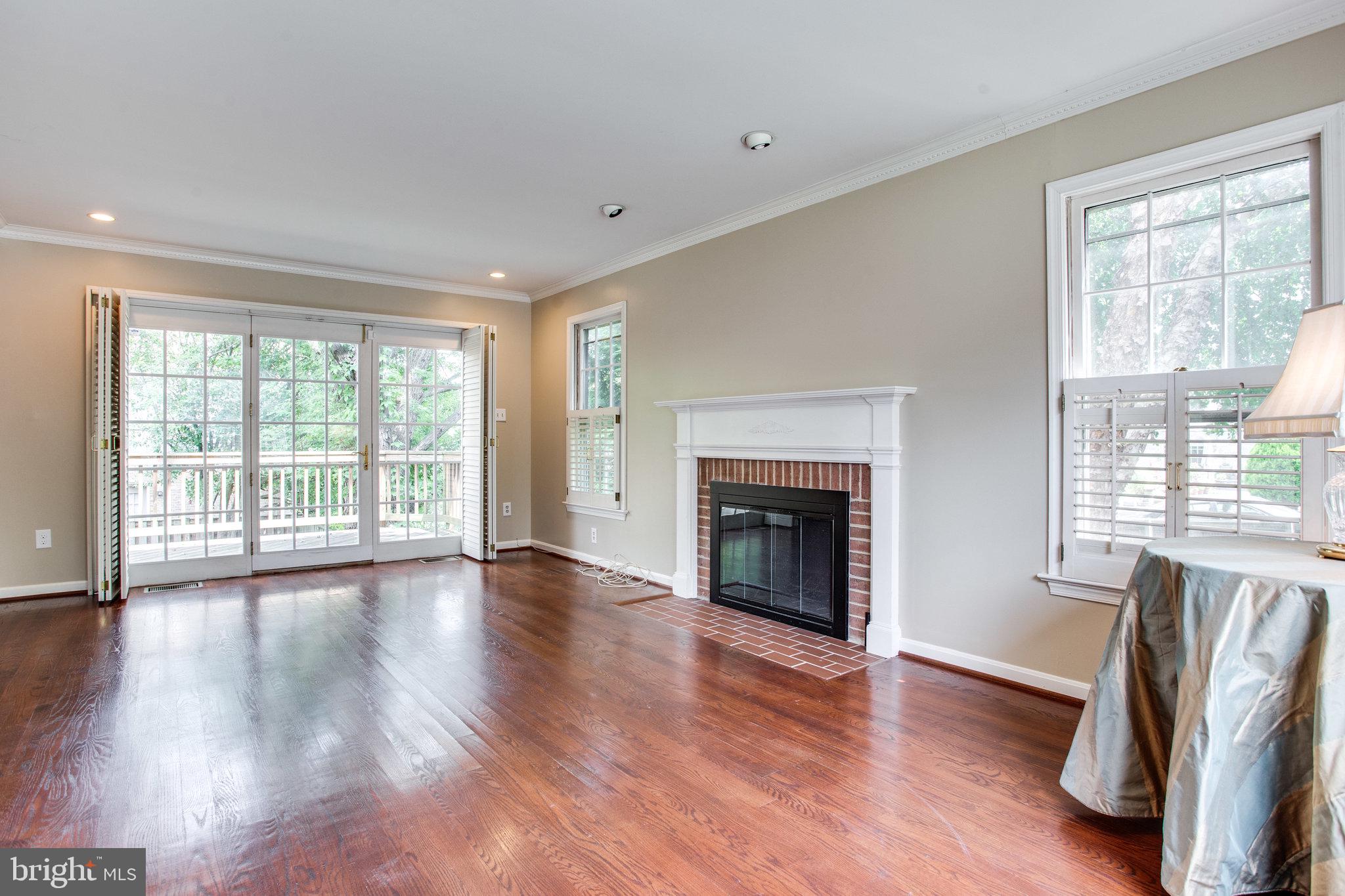1211 Summit Road McLean, VA 22101 - Photo 7 of 50 French Doors Leading to Deck