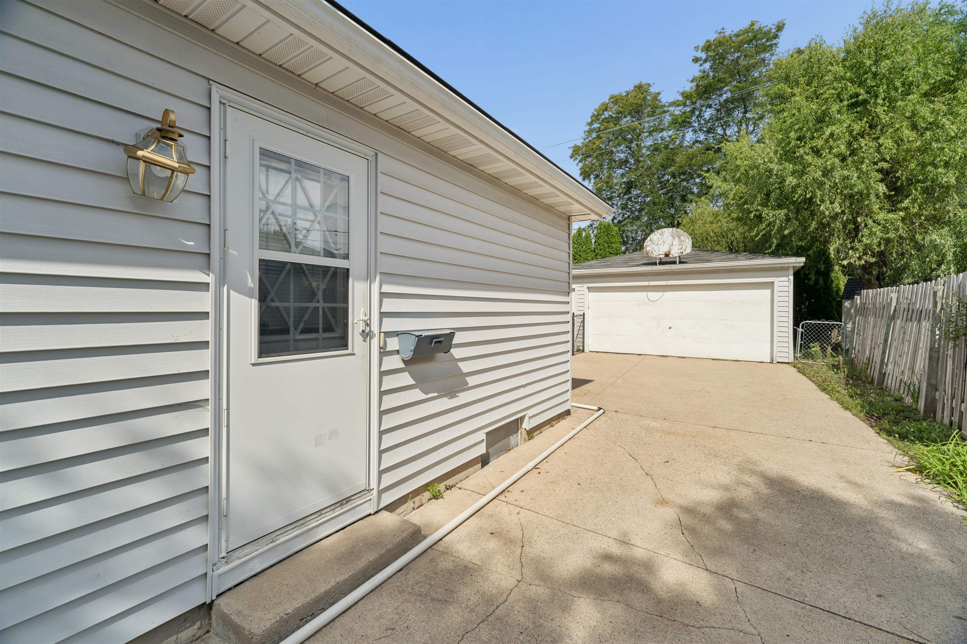 1024 East Lindbergh Street Appleton, WI 54911 - Photo 23 of 29 Gallery Image 23