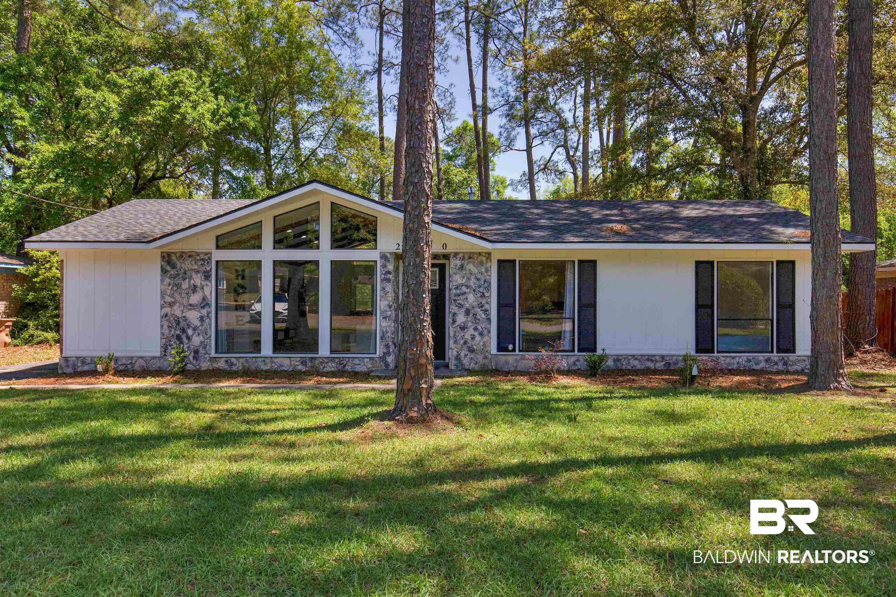 2020 Holleman Drive Mobile, AL 36618 - Photo 1 of 19