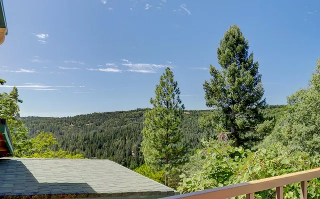 $699,000 | 14210 Murphy Place, Grass Valley, CA 95945