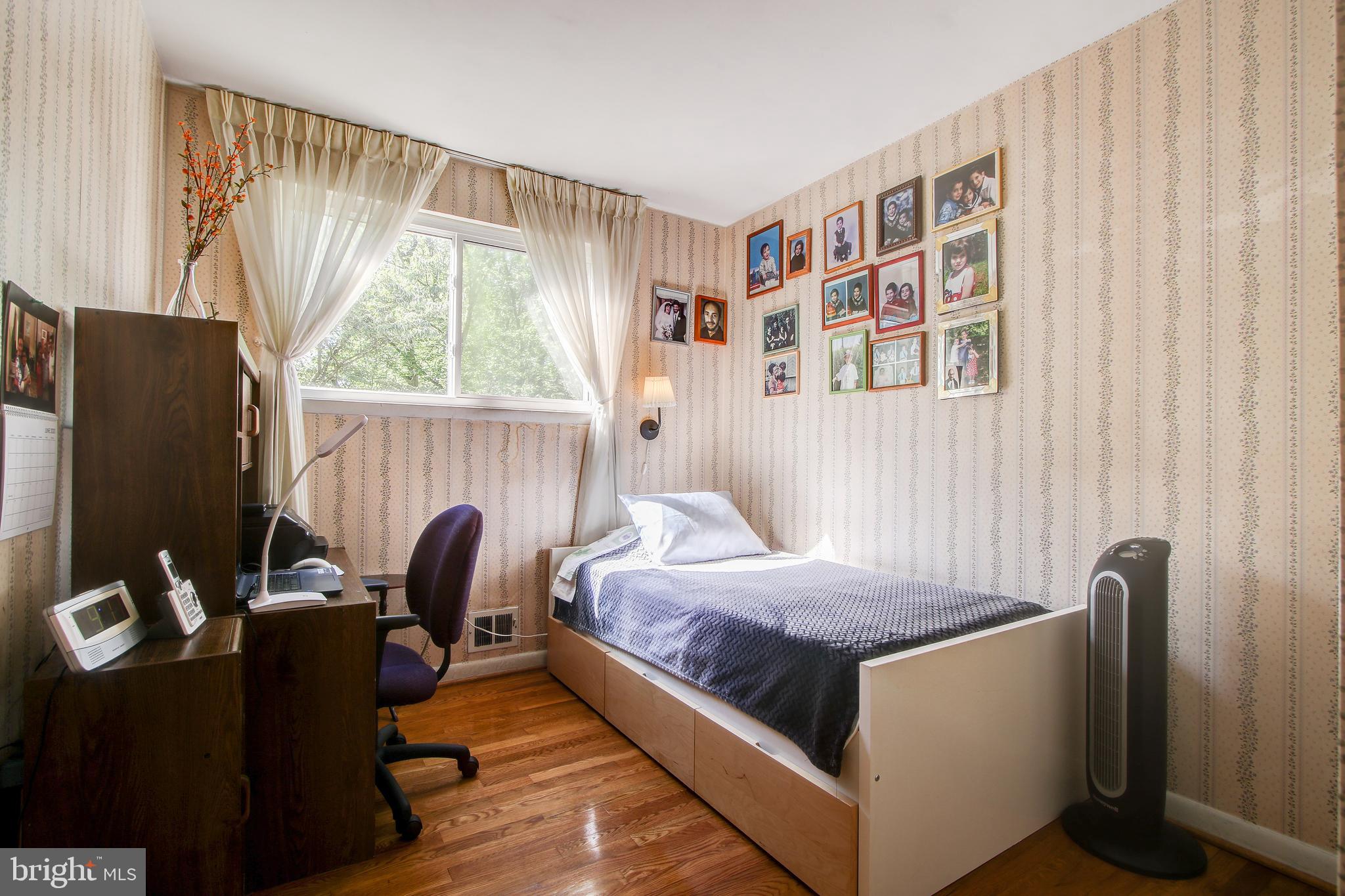 407 Eisner Street Silver Spring, MD 20901 - Photo 22 of 34 Bedroom 3