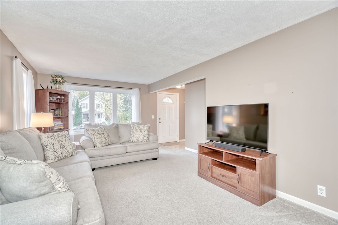 78 Kimbark Road Brighton, NY 14610 - Photo 4 of 48