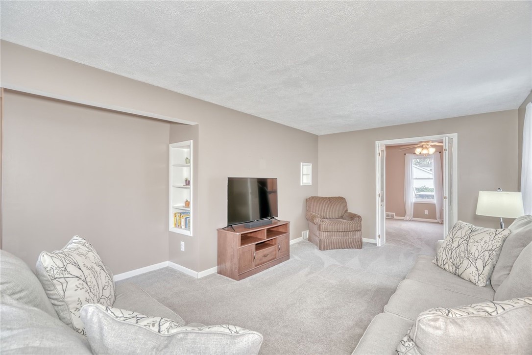 78 Kimbark Road Brighton, NY 14610 - Photo 5 of 48