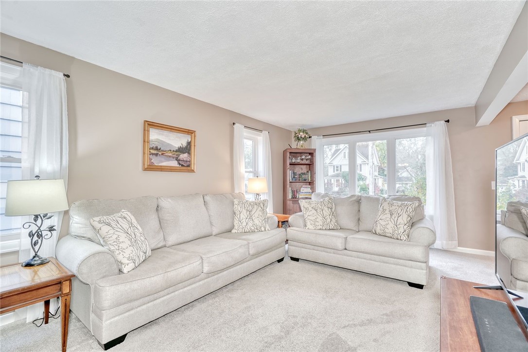 78 Kimbark Road Brighton, NY 14610 - Photo 7 of 48