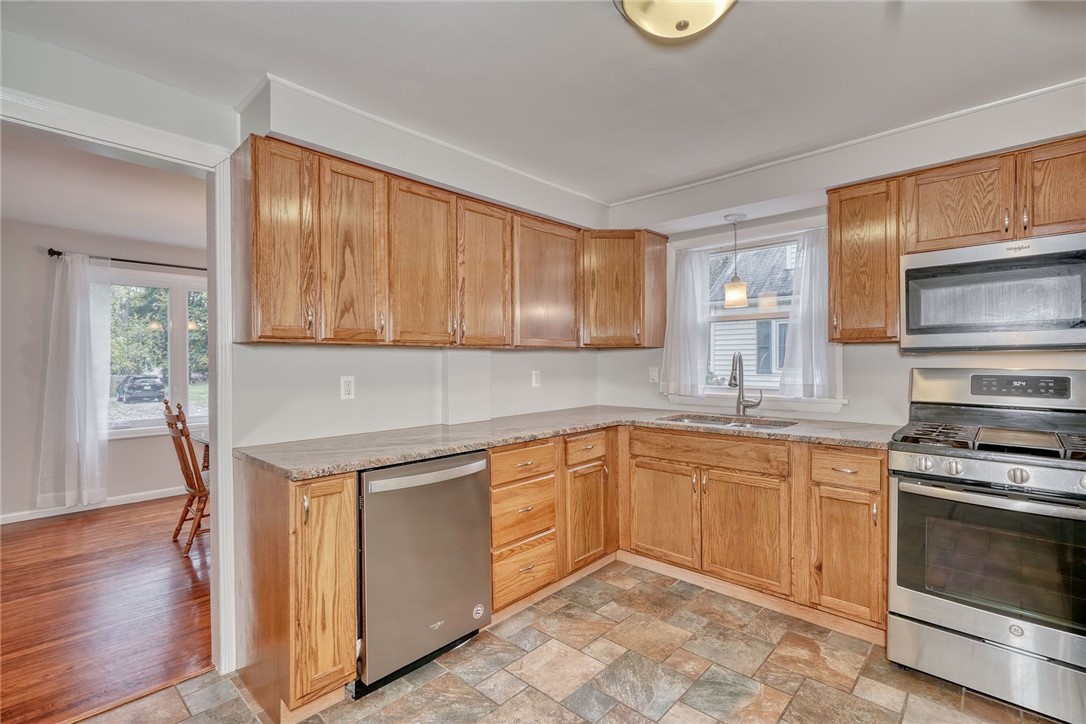 78 Kimbark Road Brighton, NY 14610 - Photo 9 of 48