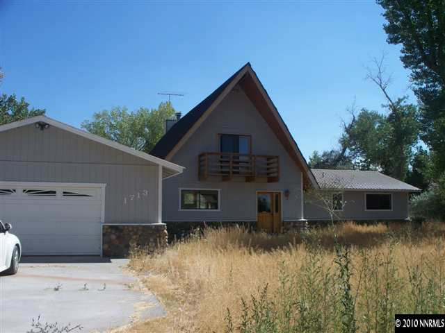 a view of a house with pool