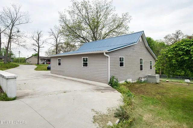 $249,900 | 112 Peach Street, Unit ST, Athens, TN 37303