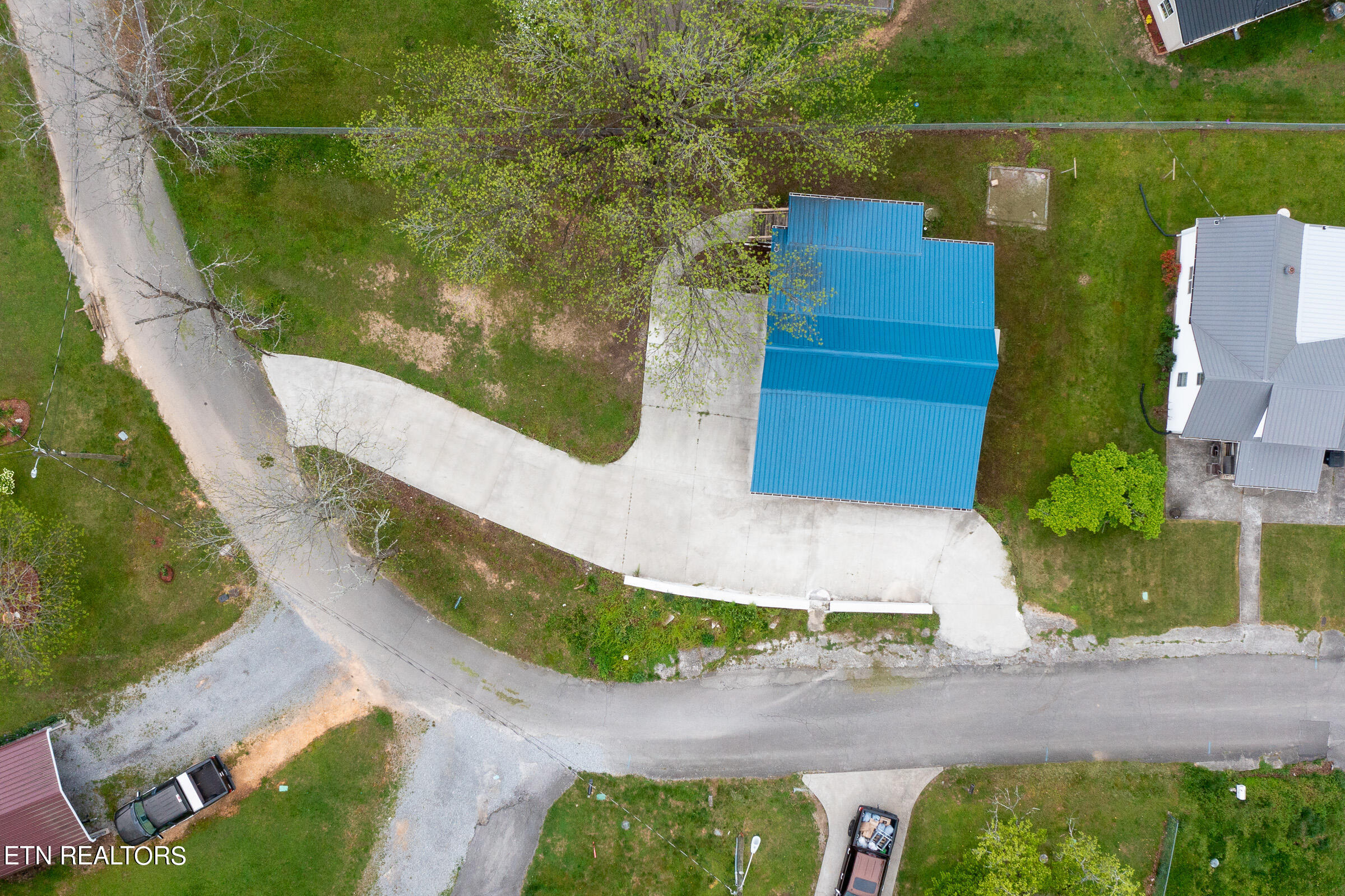 112 Peach Street, Unit ST Athens, TN 37303 - Photo 4 of 19 JBP_Peach112_2400px-1