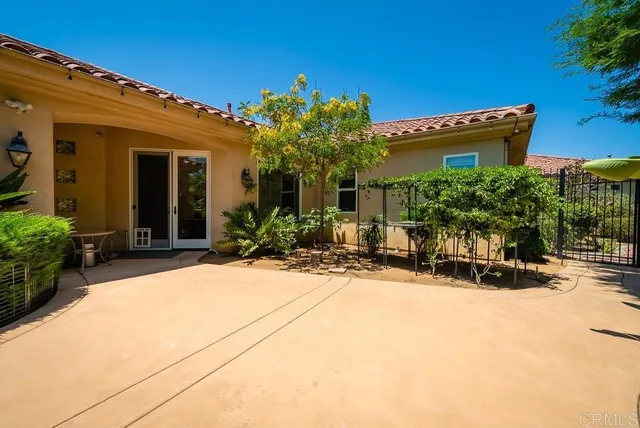 $3,200,000 | 14106 Summit Crest, Escondido, CA 92025