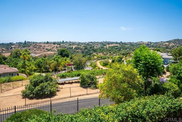 $3,200,000 | 14106 Summit Crest, Escondido, CA 92025