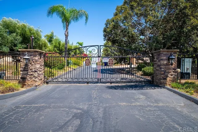 $3,200,000 | 14106 Summit Crest, Escondido, CA 92025