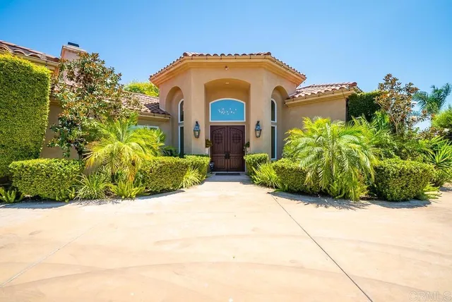 $3,200,000 | 14106 Summit Crest, Escondido, CA 92025