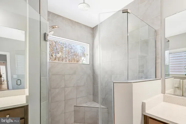 $1,159,000 | 3871 Rainier Drive, Fairfax, VA 22033