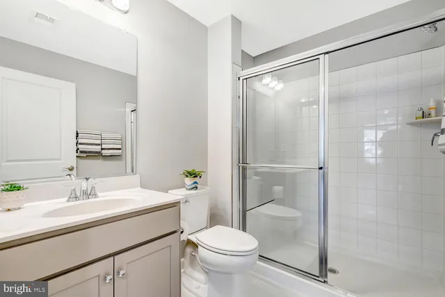 $1,159,000 | 3871 Rainier Drive, Fairfax, VA 22033