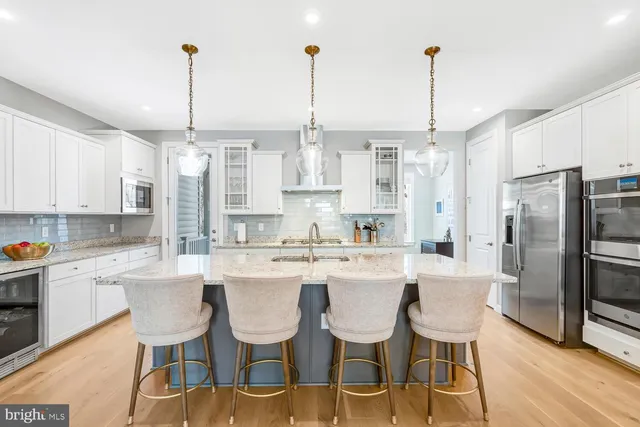 $1,159,000 | 3871 Rainier Drive, Fairfax, VA 22033