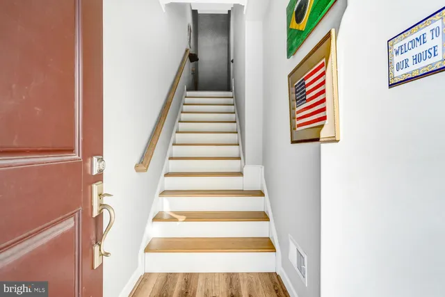 $1,159,000 | 3871 Rainier Drive, Fairfax, VA 22033