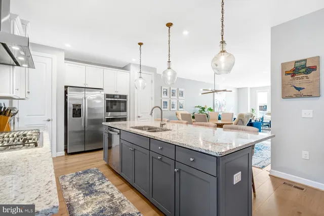 $1,159,000 | 3871 Rainier Drive, Fairfax, VA 22033