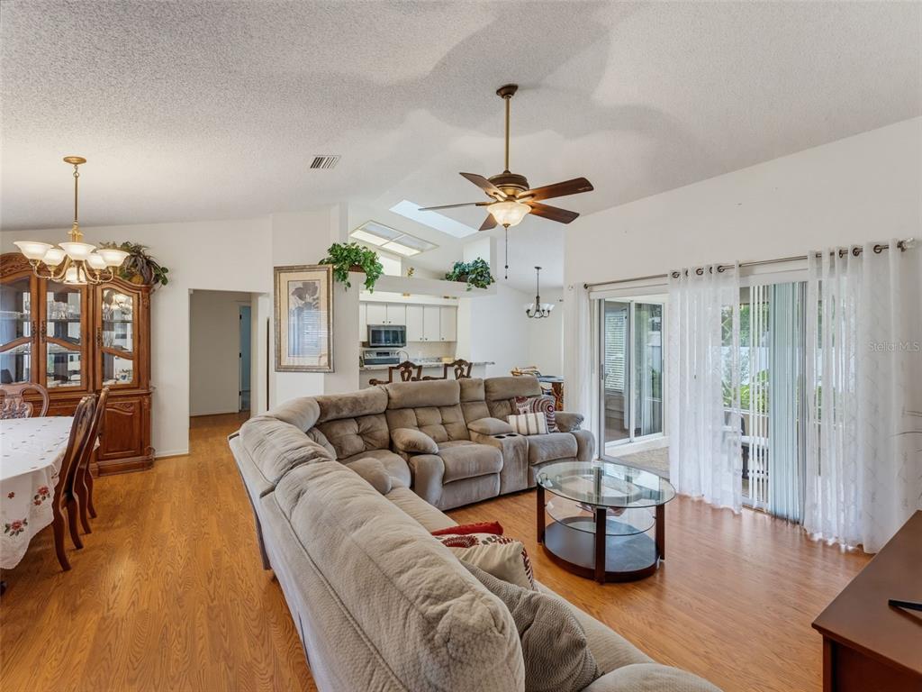 4425 Union Springs Road Spring Hill, FL 34608 - Photo 3 of 37 Gallery Image 3