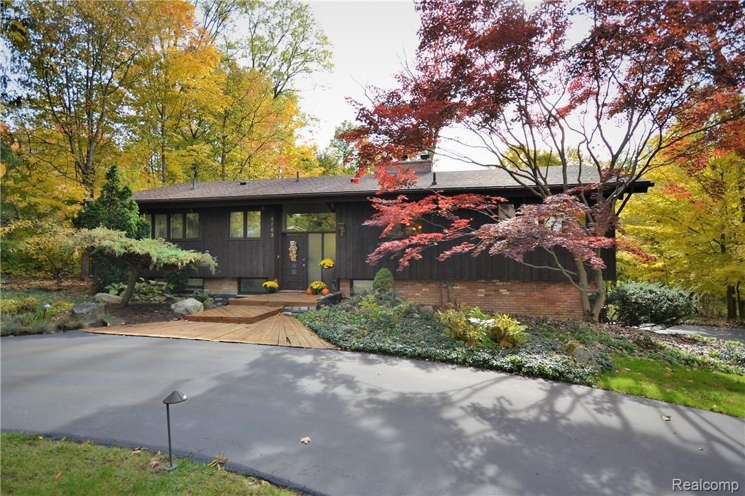 4763 Patrick Road West Bloomfield, MI 48322 - Photo 33 of 48 33.JPG