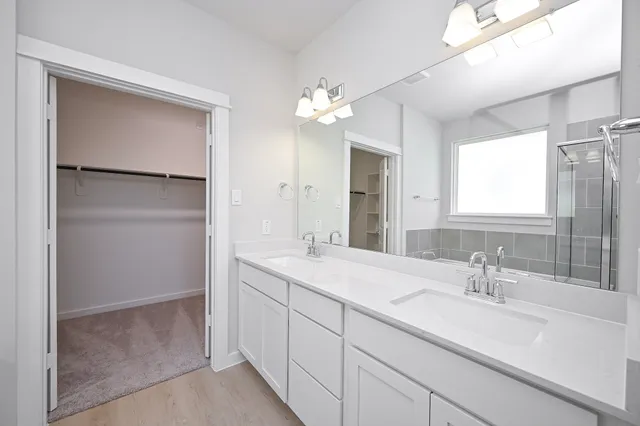 $2,600 | 33019 School Hl Road, Fulshear, TX 77441