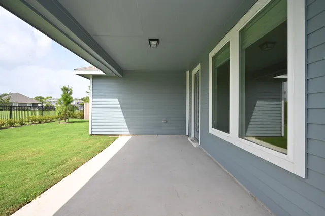 $2,600 | 33019 School Hl Road, Fulshear, TX 77441