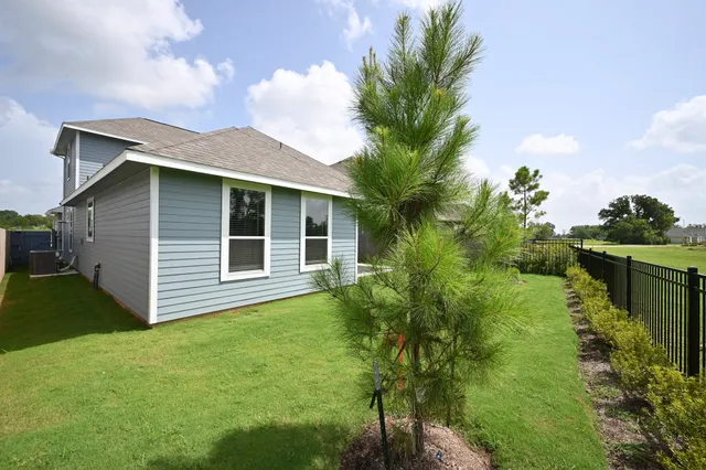 $2,600 | 33019 School Hl Road, Fulshear, TX 77441