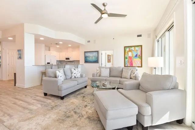 $1,495,000 | 1272 Scenic Gulf Drive, Unit 904, Miramar Beach, FL 32550