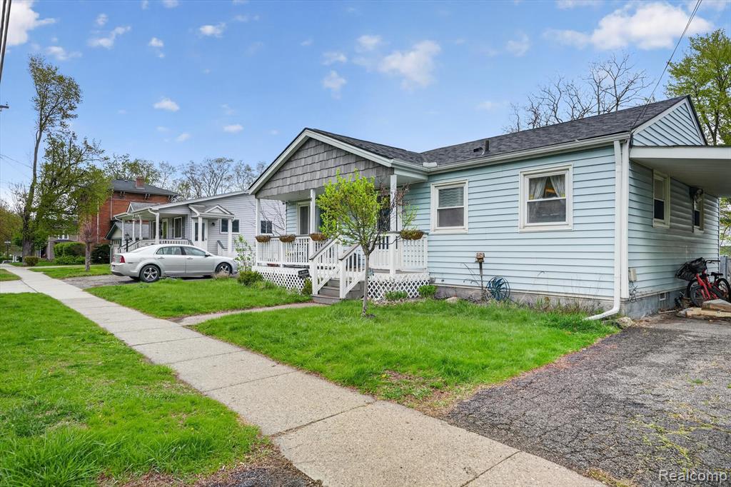 259 Sisson Street Romeo, MI 48065 - Photo 4 of 37