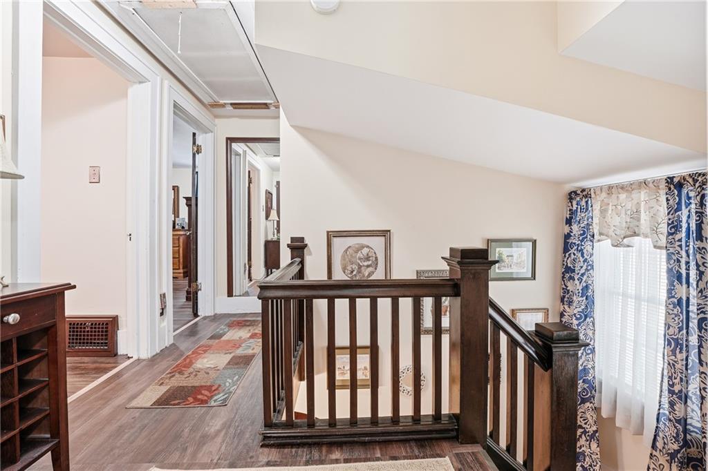 1279 Griswold Street Sharon, PA 16146 - Photo 18 of 30 The staircase is wide and has a landing
