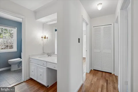 $819,000 | 4716 Sunflower Drive, Rockville, MD 20853