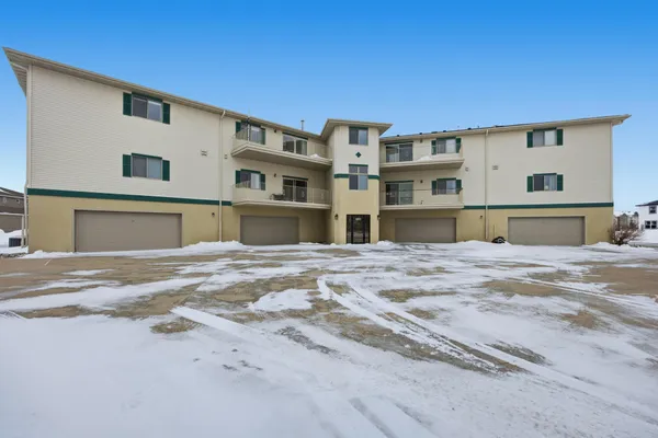 $325,000 | 5855 24th Street South, Unit 204, Fargo, ND 58104