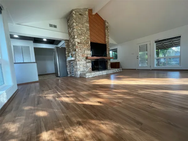 $4,020 | 5802 Longhorn Landing, Austin, TX 78734