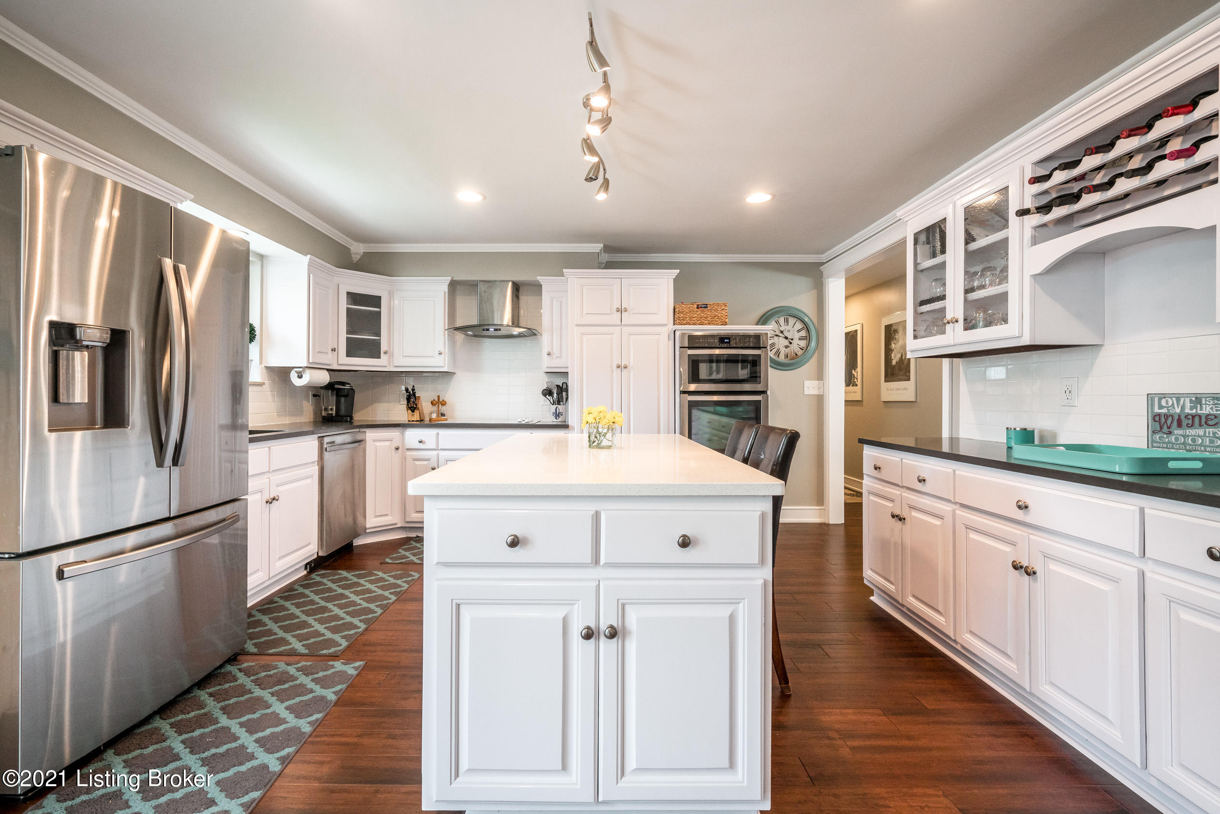 3613 Graham Road Louisville, KY 40207 - Photo 12 of 51 3613 Graham Road-23