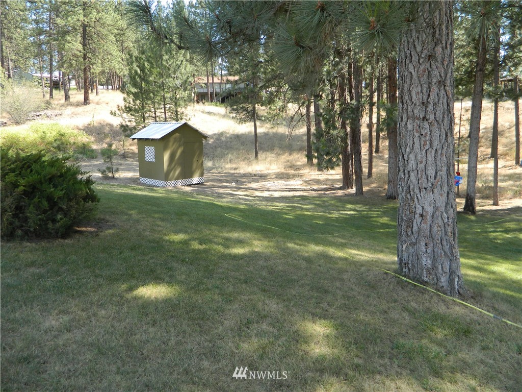 33 Pinecrest Road Tonasket, WA 98855 - Photo 2 of 20 Gallery Image 2