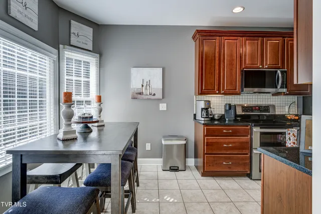 $545,000 | 3 Alta Tree Court, Johnson City, TN 37604