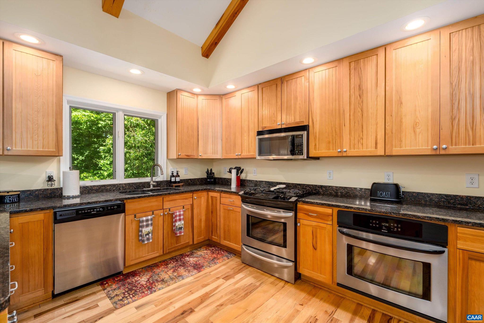 1244 Blue Ridge Drive Roseland, VA 22967 - Photo 25 of 58