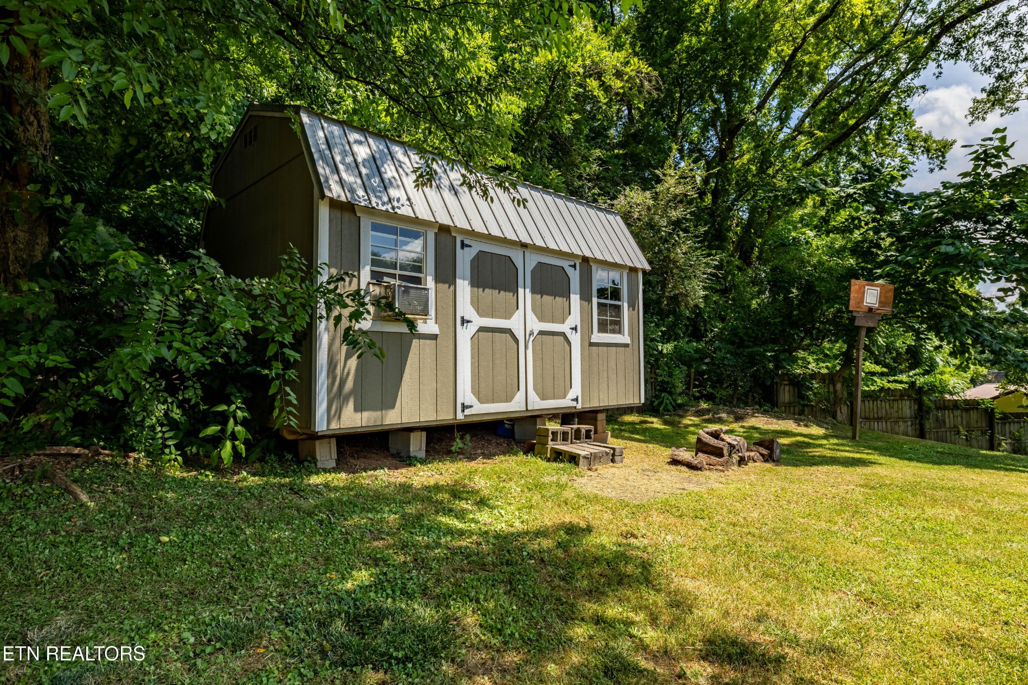 3418 Big Springs Ridge Road Friendsville, TN 37737 - Photo 9 of 30 Gallery Image 9