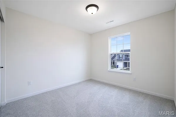 $295,263 | 1076 Vardon Mdws Drive, Union, MO 63084