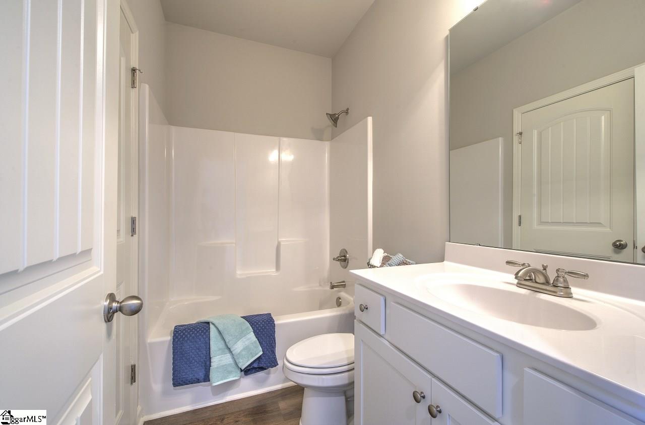 108 Peppermill Trail Inman, SC 29349 - Photo 13 of 36 Full bath on Main Level.
