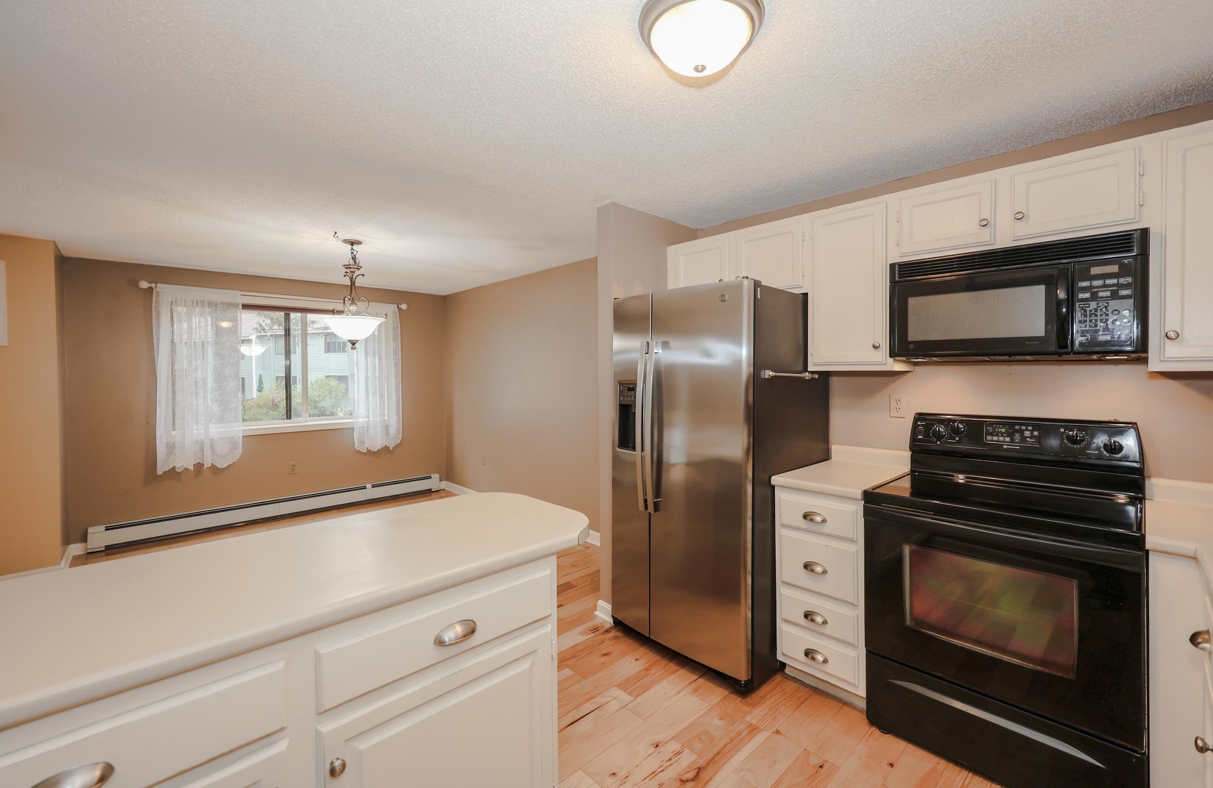 125 Indian Rock Road Merrimack, NH 03054 - Photo 6 of 52 Gallery Image 6