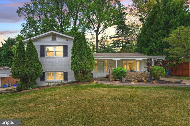 1008 Robroy Drive Silver Spring, MD 20903 - Photo 2 of 35 Gallery Image 2