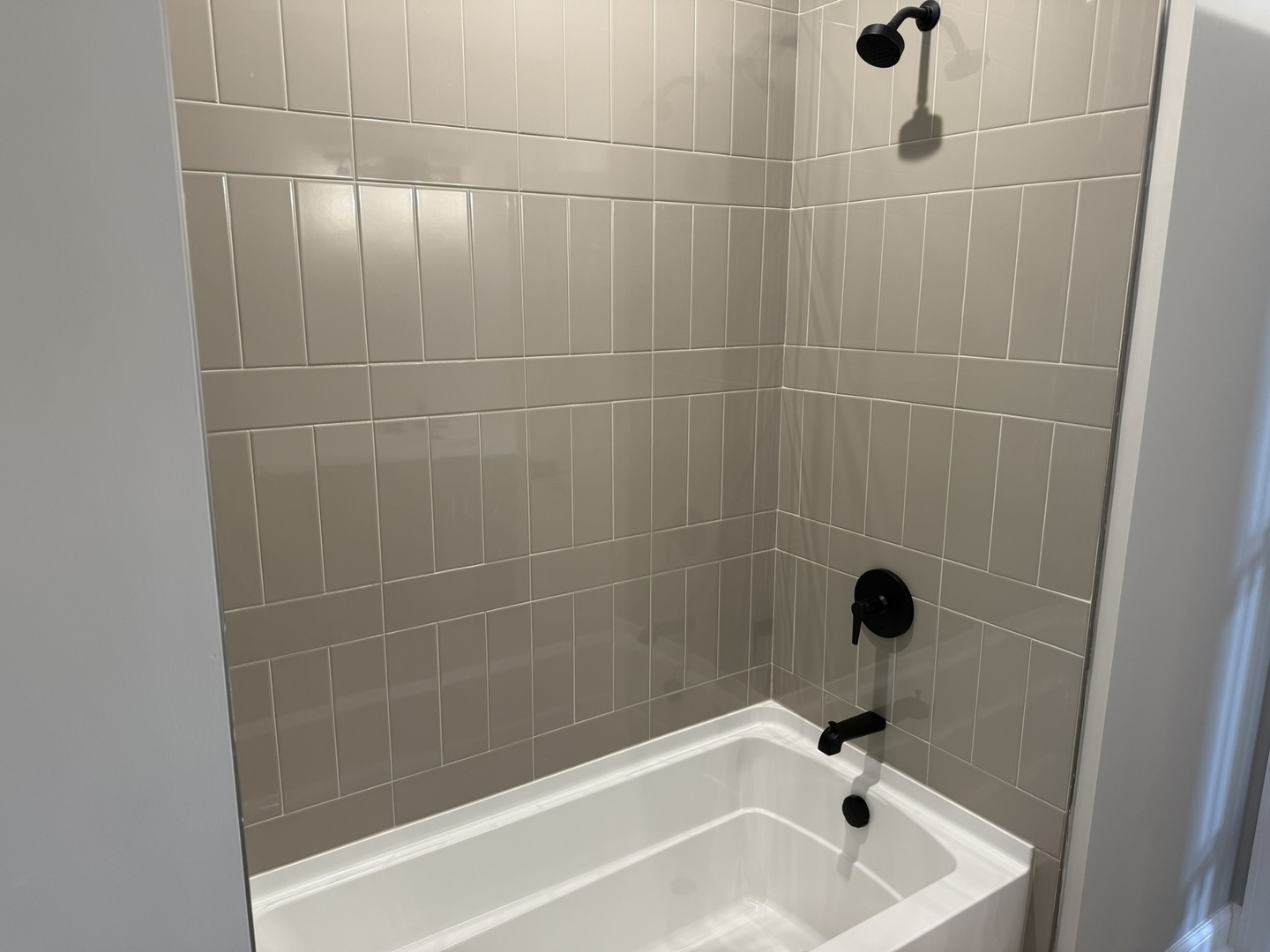 1236 Prairie Lane, Unit 5B Lemont, IL 60439 - Photo 21 of 28 a bath tub sitting next to a shower