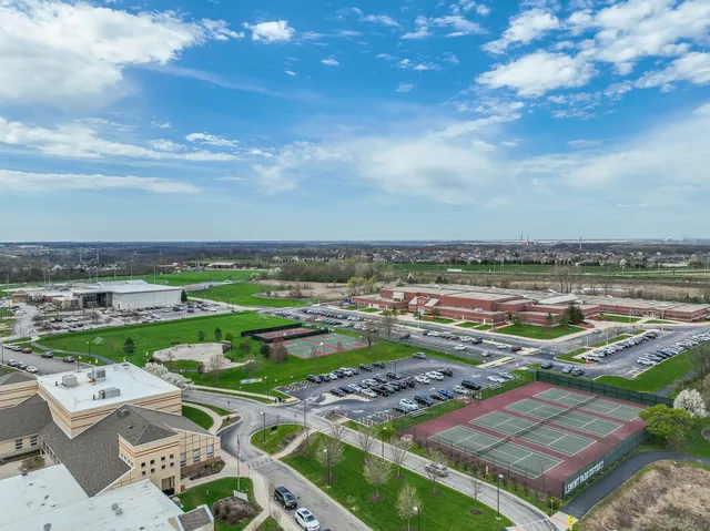 $624,990 | 1236 Prairie Lane, Unit 5B, Lemont, IL 60439